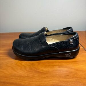 Alegria Women's Keli Professional Clog Night Rosette KEL-541 Black Leather 41